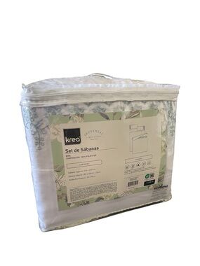 KREA King Size Floral Sheet Set - New.